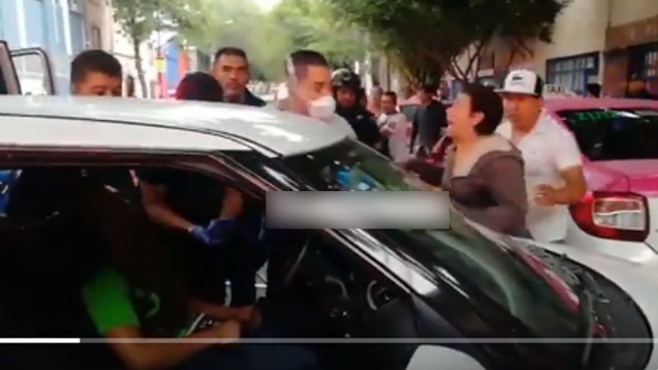 VIDEO: Madre rompe en llanto al ver a su hijo acribillado a balazos en CDMX