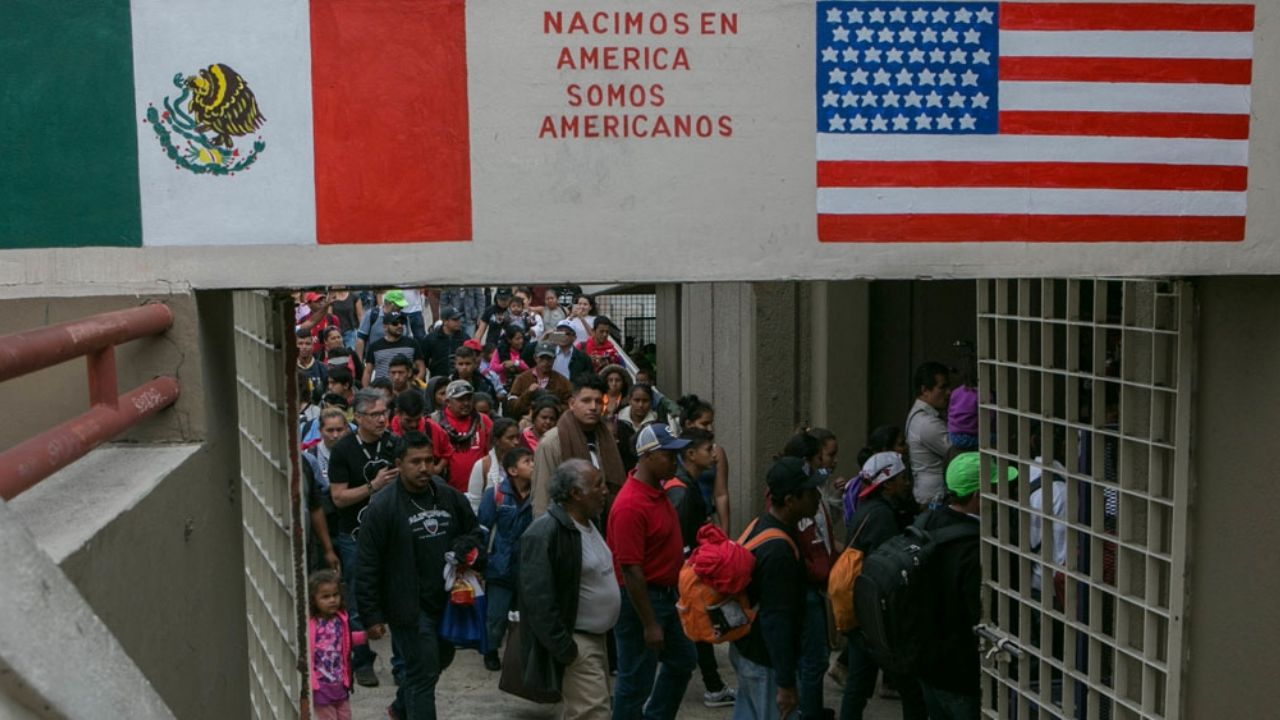 Trump deporta a migrantes a deshoras, sin trámite ni protocolo por Covid-19