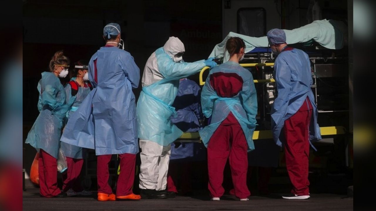 Reino Unido registra 708 muertos por Covid-19 en 24 horas; van 4 mil 313