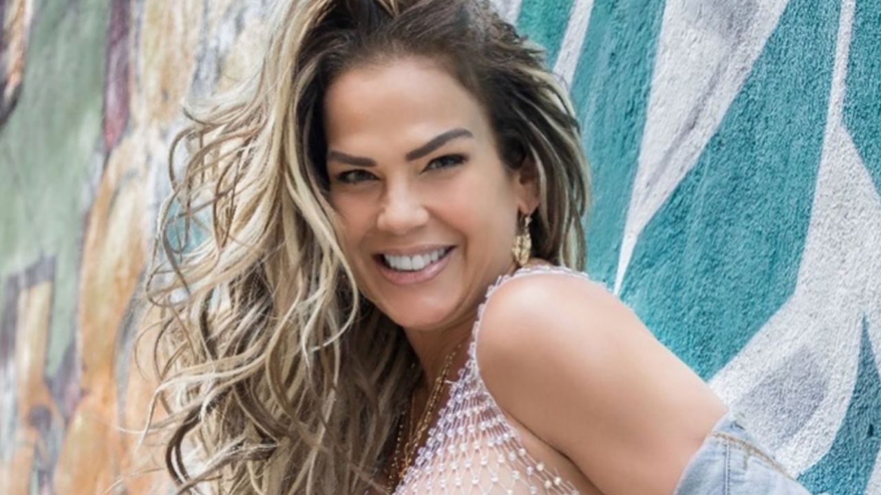 “Necesito de un hombre”: Niurka hace fuerte declaración en transmisión en vivo