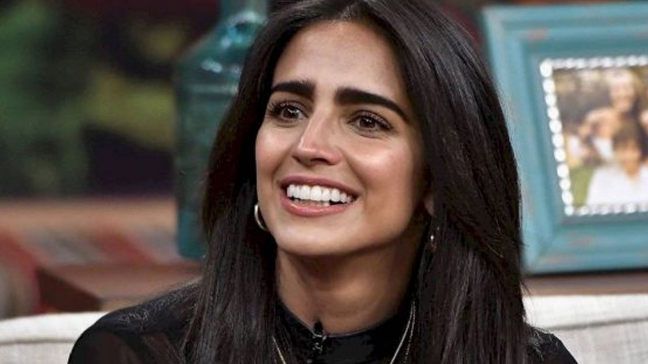 “Eso no es dieta pin… marrana”: Captan a Bárbara de Regil con comida chatarra