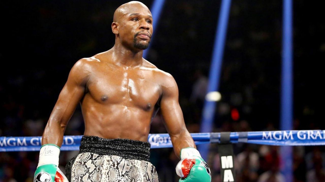¡La dinastía vive! Floyd Mayweather aprovecha cuarentena para ‘coaochar’ a su hijo