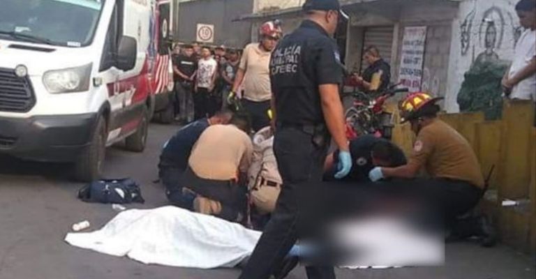 Muere madre e hijo en accidente de moto