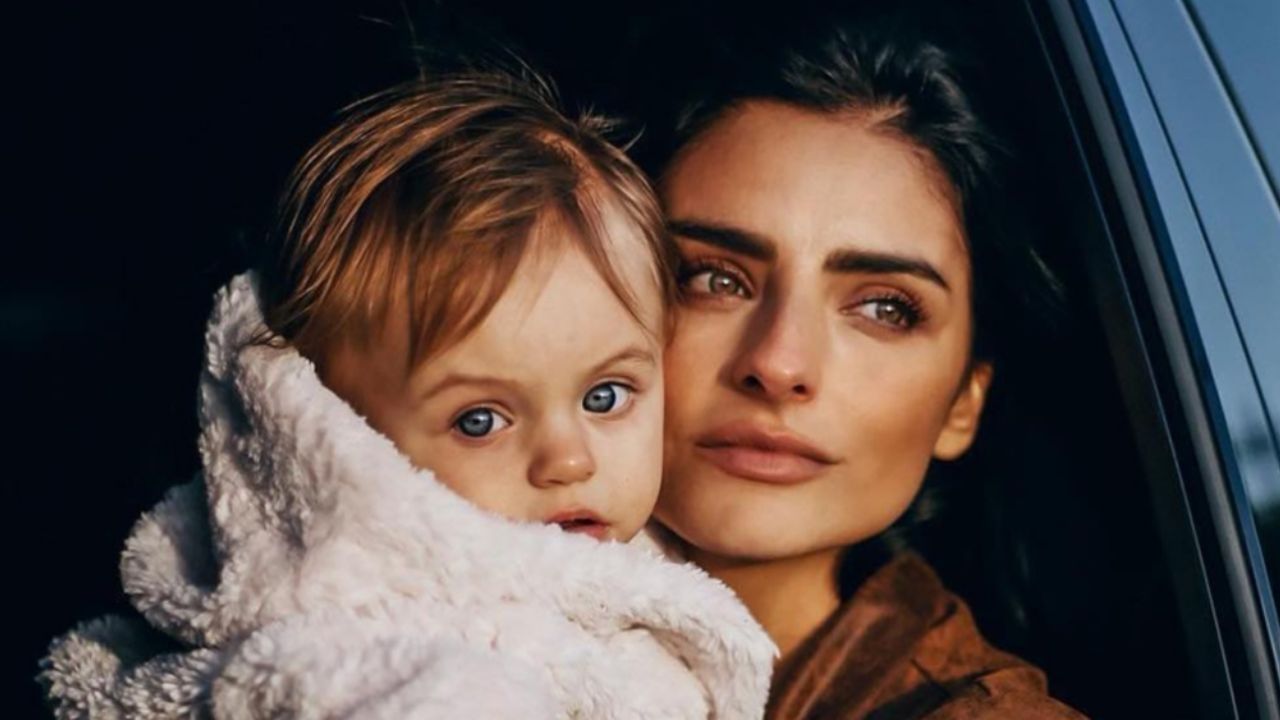 ¡Ojazos! Selfie de Aislinn Derbez y su hija Kailani enamora a todo Instagram