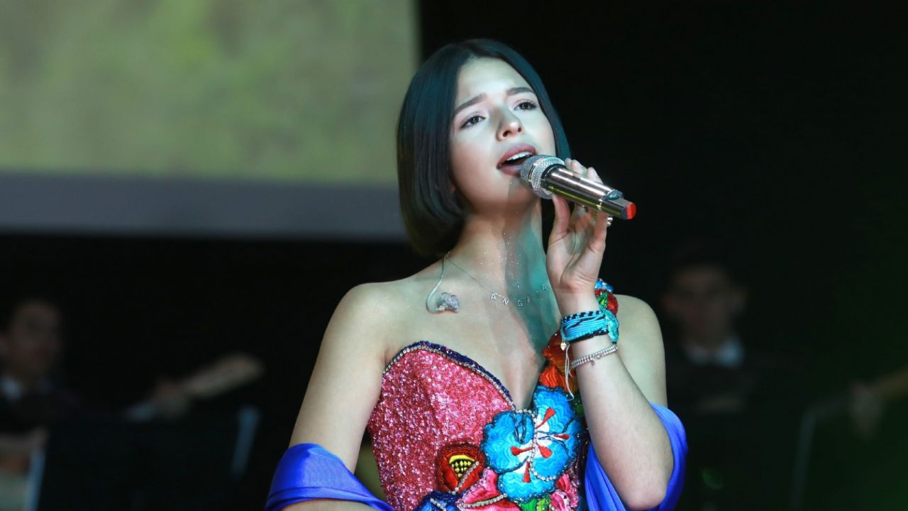 ¡Ahora sí la llorona! Ángela Aguilar no puede celebrar cumpleaños de su hermana