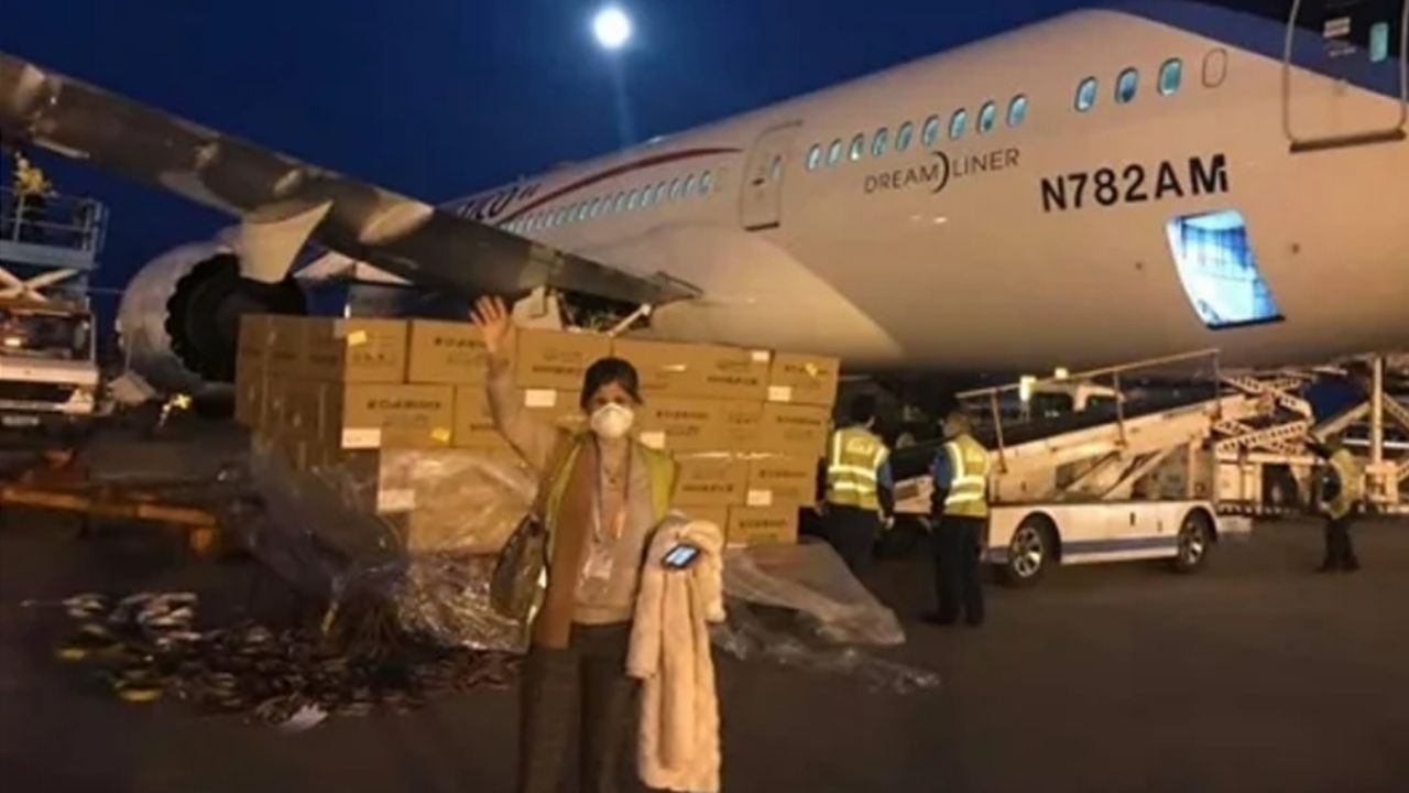 No más escasez: Llega a México avión con insumos médicos para el coronavirus