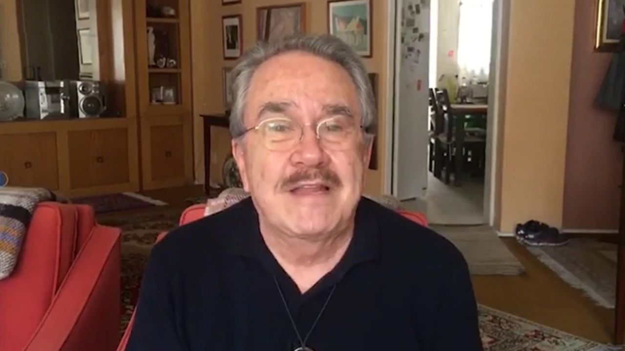 “Muy bien acompañado”: Pedro Sola revelaría con quien pasa la cuarentena