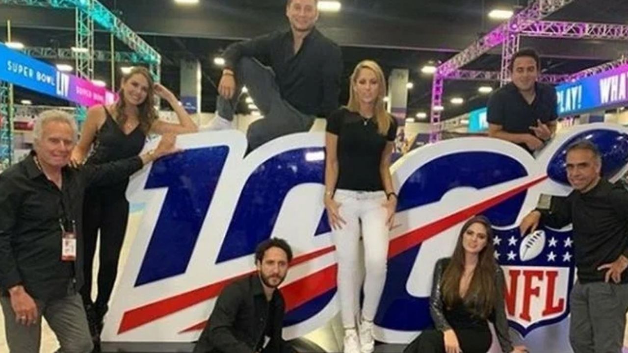 ¡Golpe para TV Azteca! Comentarista de deportes da positivo a coronavirus
