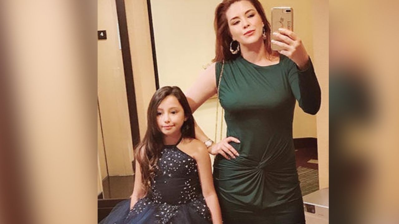 VIDEO: Alicia Machado presenta al padre de su hija; fans consideran que es mafioso