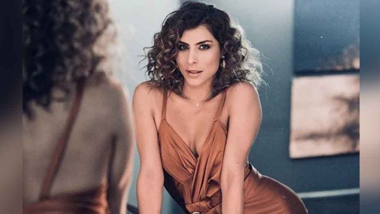 María León aprovecha cuarentena para realizar ardiente ejercicio