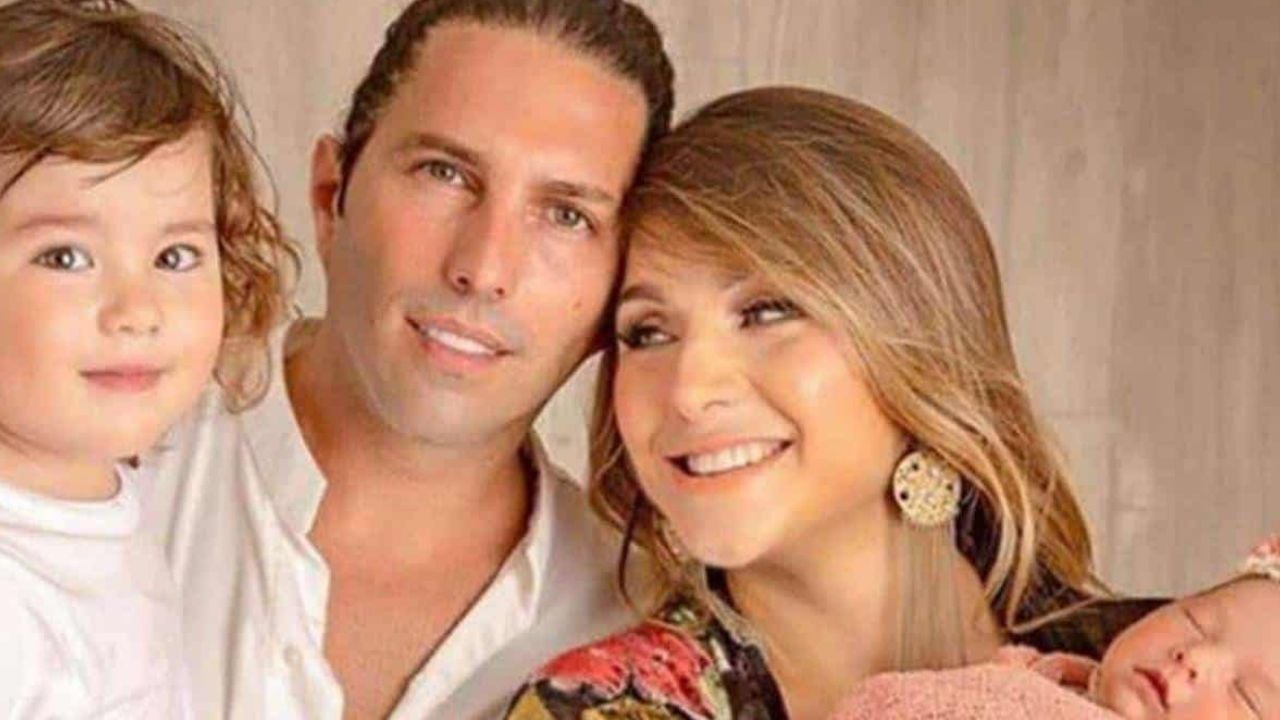 ¡Qué horror de hombre! Poncho de Nigris casi deja sorda a su esposa con su broma