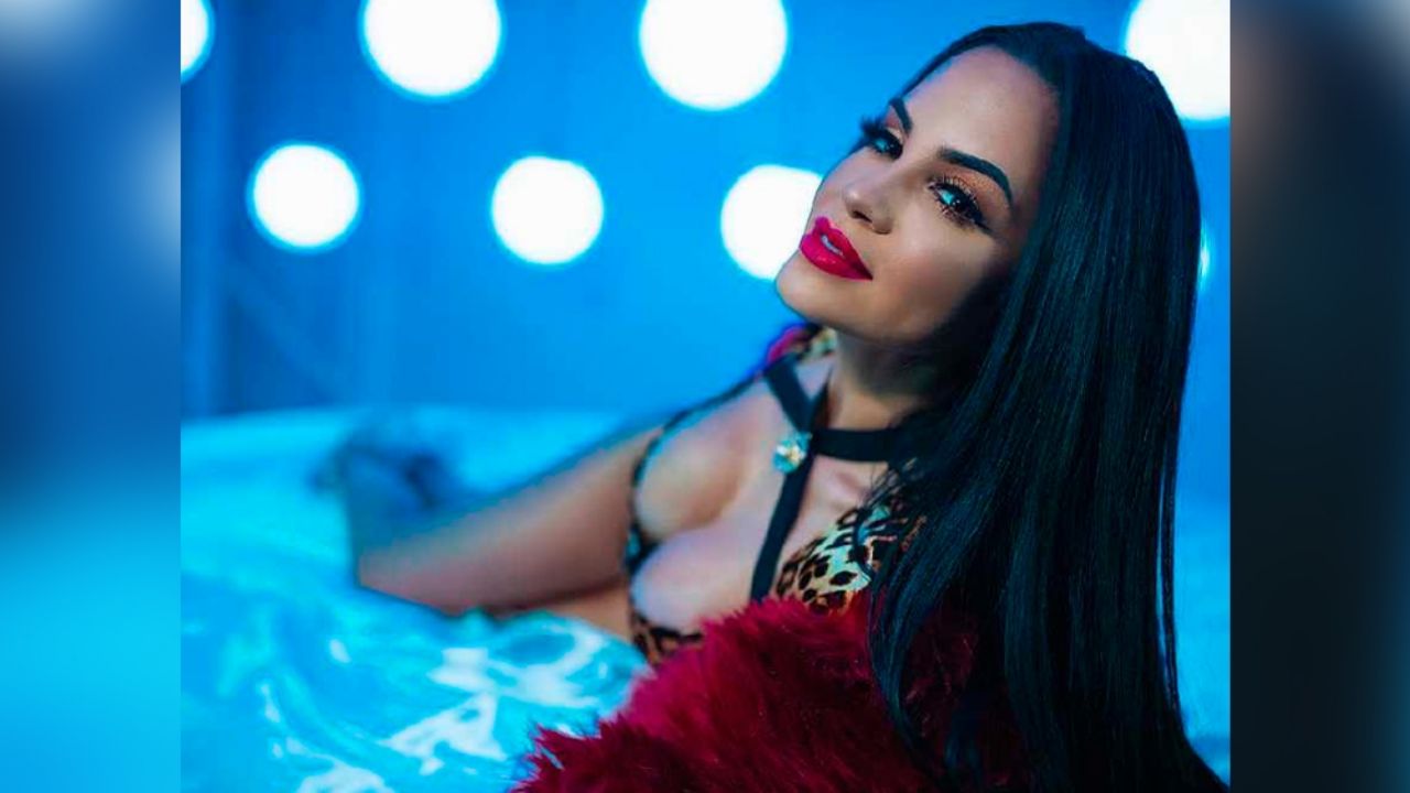 “Eres una muñeca”: Natti Natasha a punto de enseñar de más en sexy foto