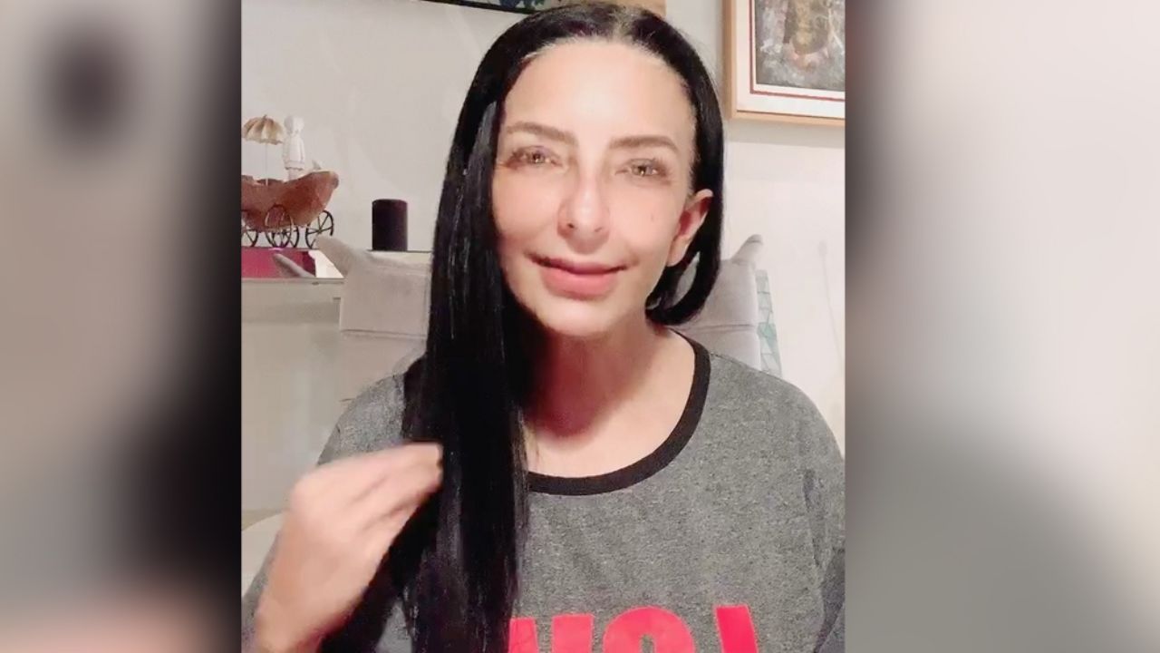 Funcionaría estalla contra vacacionistas: “Son pend… los que fueron a la playa”