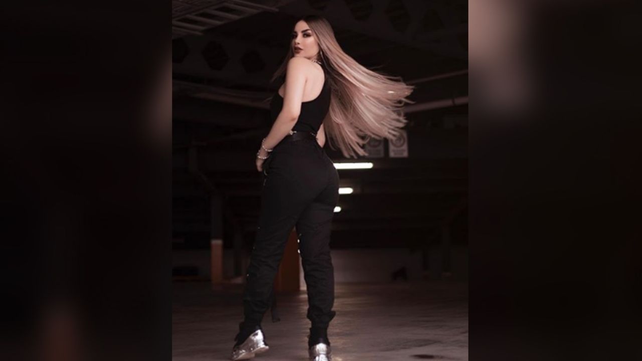 “Esculpida por ángeles”: Kimberly Loaiza luce sus curvas con ceñidos leggings
