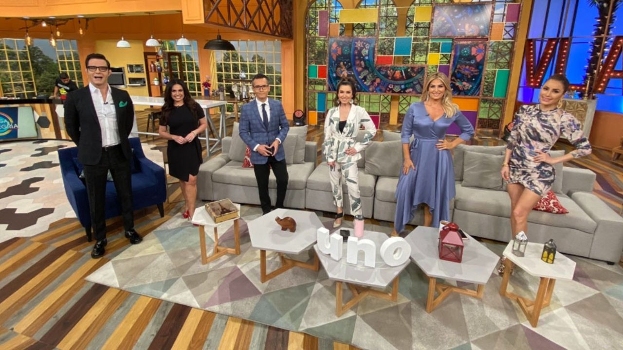 Conductoras de ‘Venga la Alegría’ le dicen adiós a la ropa durante reto viral