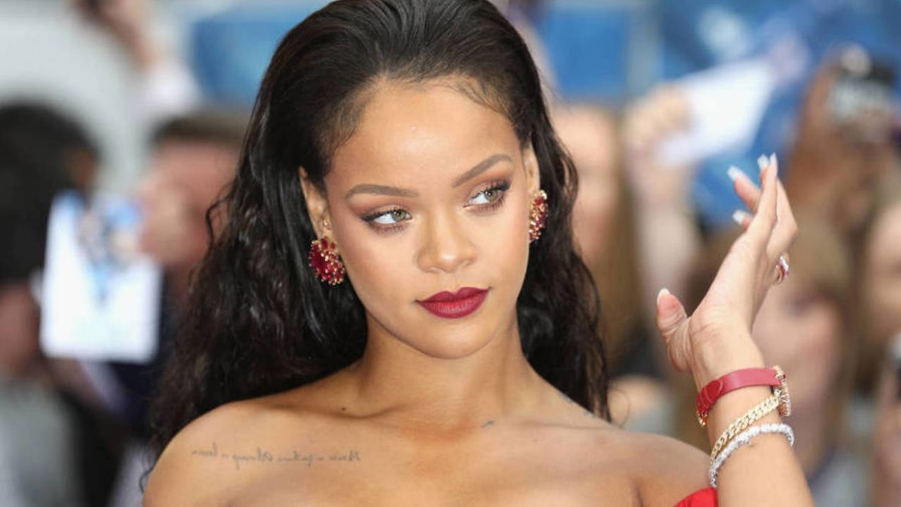 Captan a Rihanna con un ojo morado y fans se alertan por el estado de la cantante