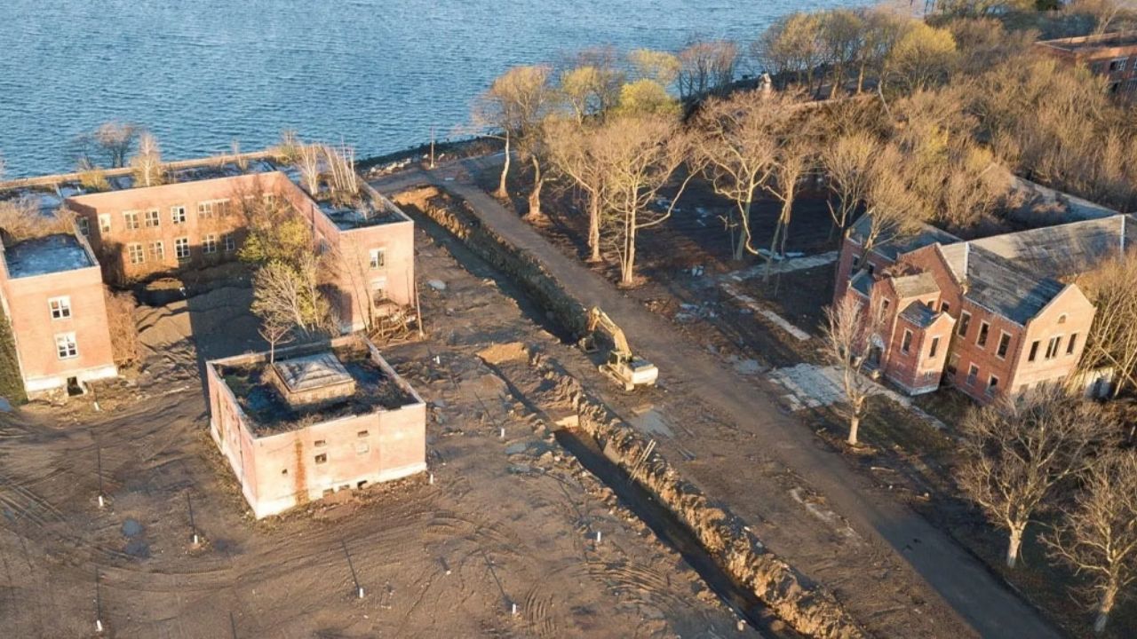 Víctimas mortales de Covid-19 serán sepultados en fosa común en Nueva York