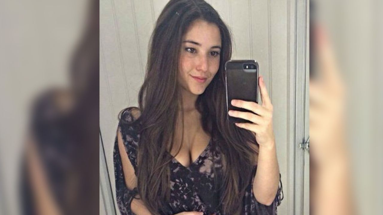 Angie Varona prende el fuego desde la cocina al asomar su ropa interior