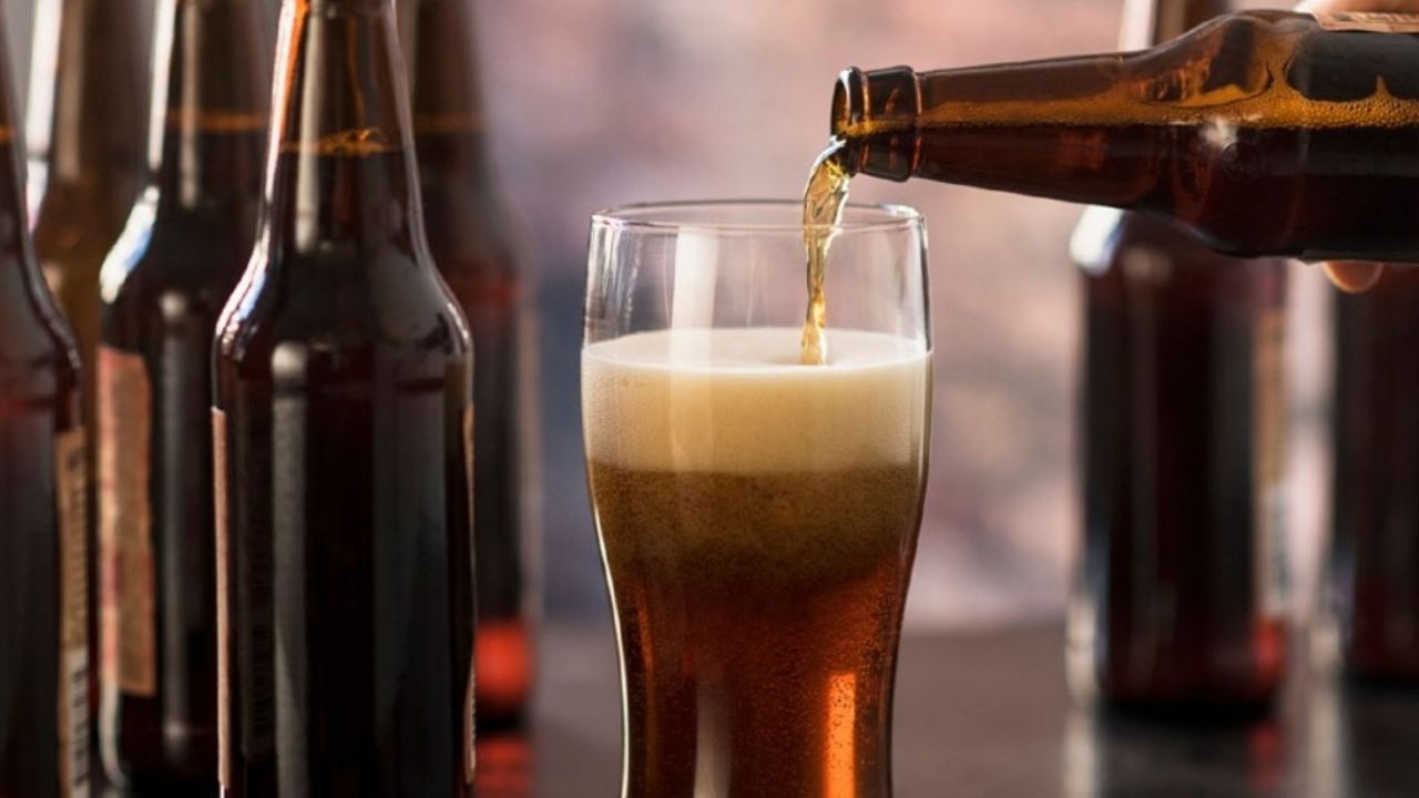 Producción cervecera en México continuará detenida por Covid-19: López-Gatell