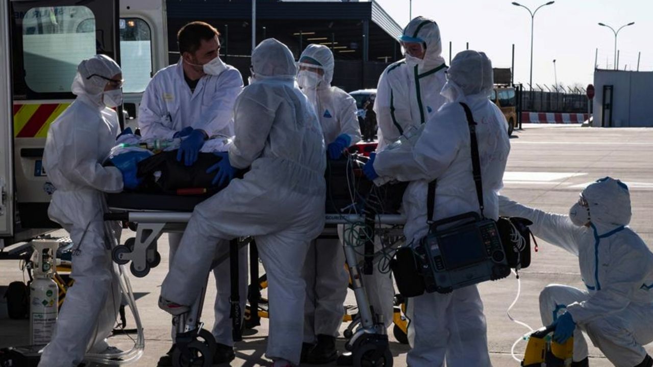 Francia suma 635 nuevas muertes por coronavirus; van 13 mil 832 en total