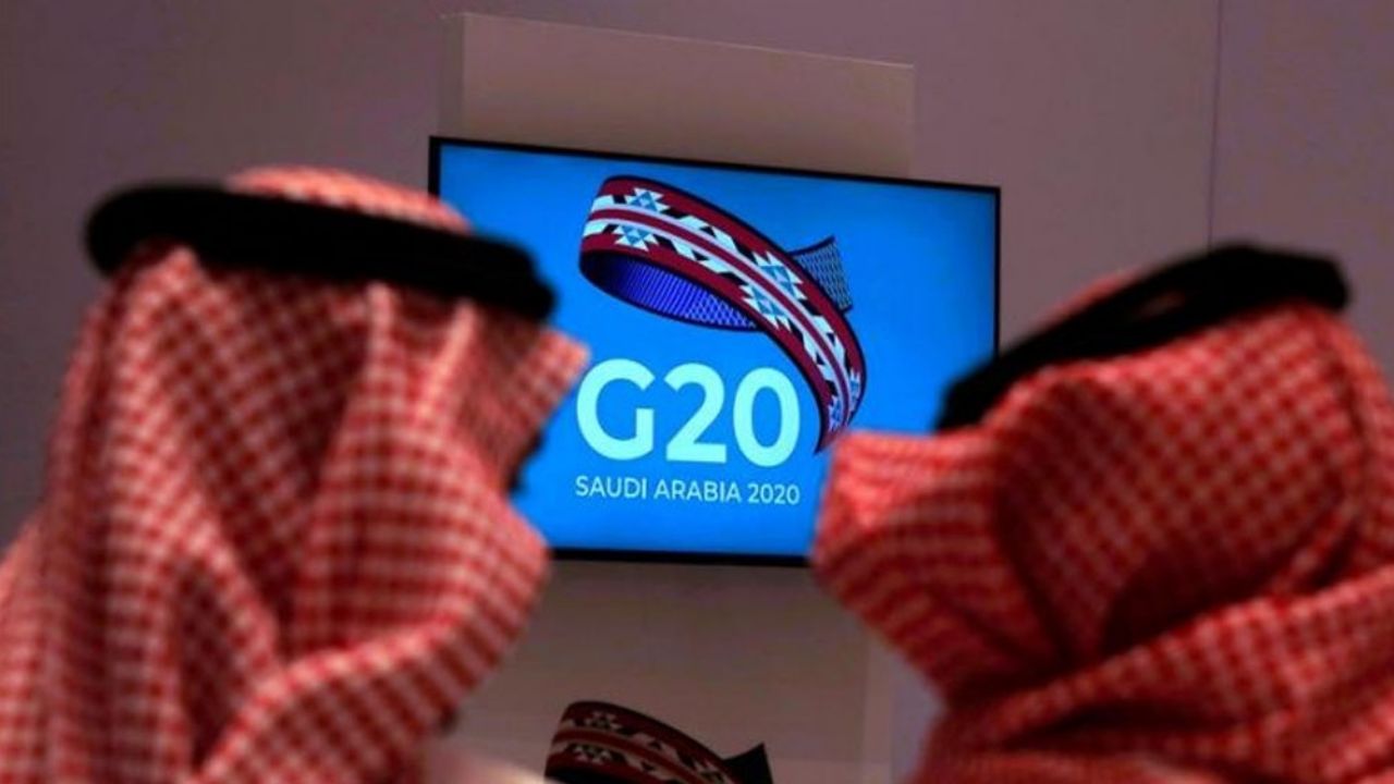 ¿México se enfrenta contra Arabia Saudita? AMLO se niega a reducir producción de petróleo