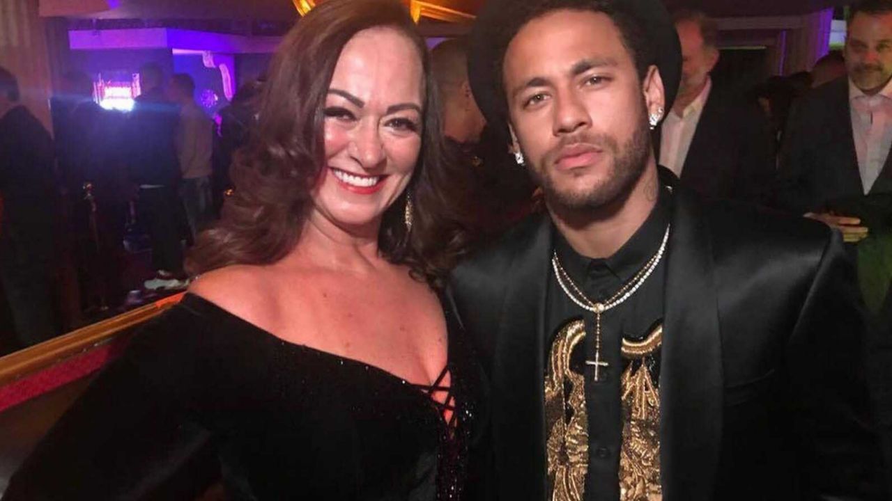 La sorprendente reacción de Neymar al nuevo novio de su mamá, ¿no lo quiere?