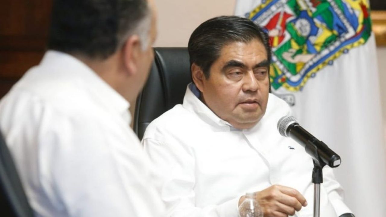 “Puras preguntas estrambóticas”: La indignante respuesta de Miguel Barbosa a reportero