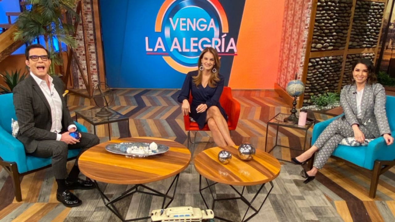 “Es malísima”: Conductor de ‘Venga la Alegría’ arremete contra serie de Netflix