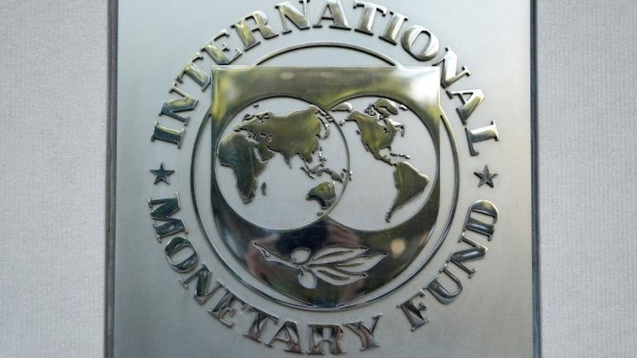 FMI prevé que economía mexicana caerá 6.6% en 2020 por crisis de Covid-19