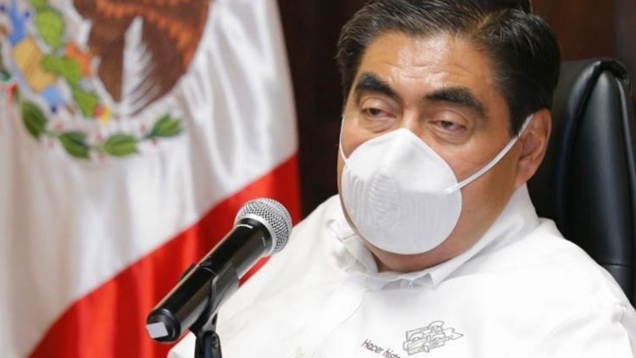 Barbosa llama “leyenda urbana” al avión que llegó de China con insumos médicos