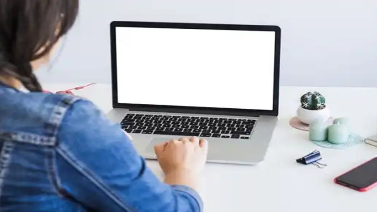 ¿Cómo proteger la piel y ojos de la luz azul que transmite la computadora?