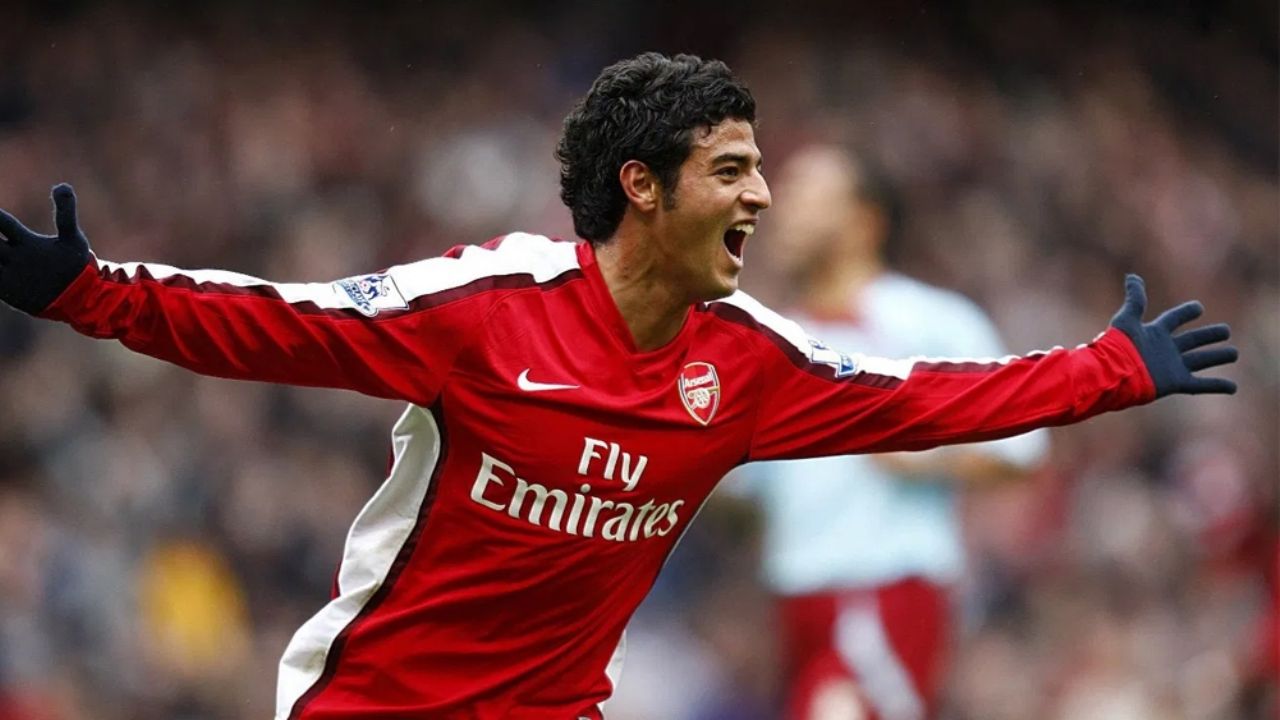 El Arsenal selecciona a Carlos Vela en su 11 ideal histórico del continente americano