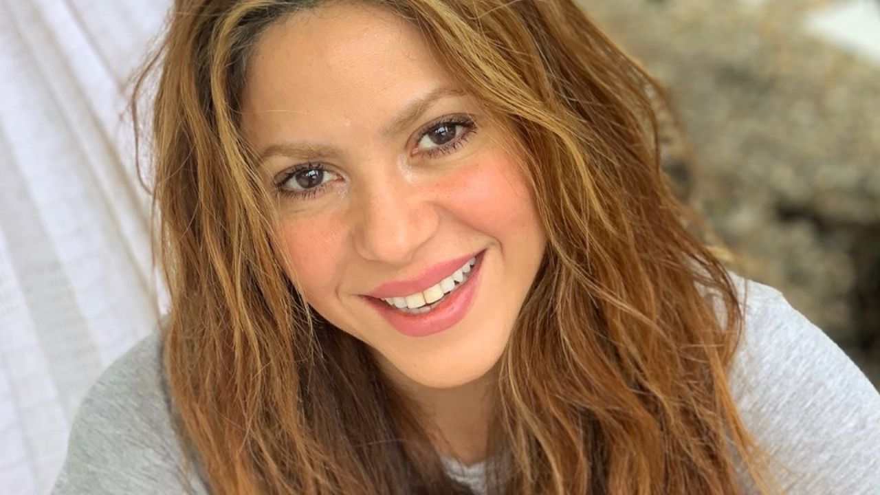 Shakira presume orgullosamente a sus fans las obras de su pequeño hijo