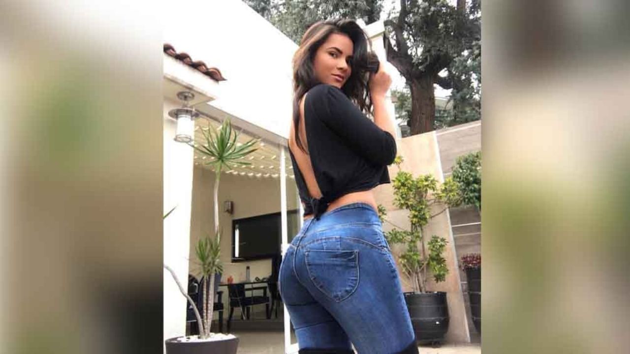 Con translúcido vestido de seda, Ania Gadea reta a la censura de Instagram