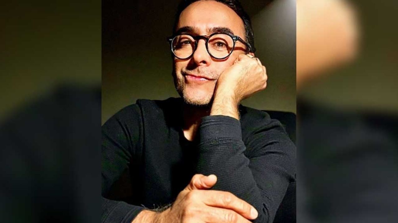 Regreso a Televisa, ‘Otro Rollo’ y Luis Miguel “sin amor”: Adal Ramones se confiesa en Twitter