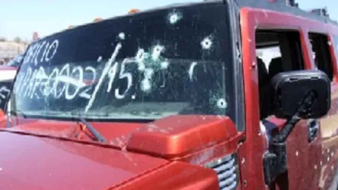 “Detrás de cada bala, una historia”: Así son los narcocementerios de camionetas