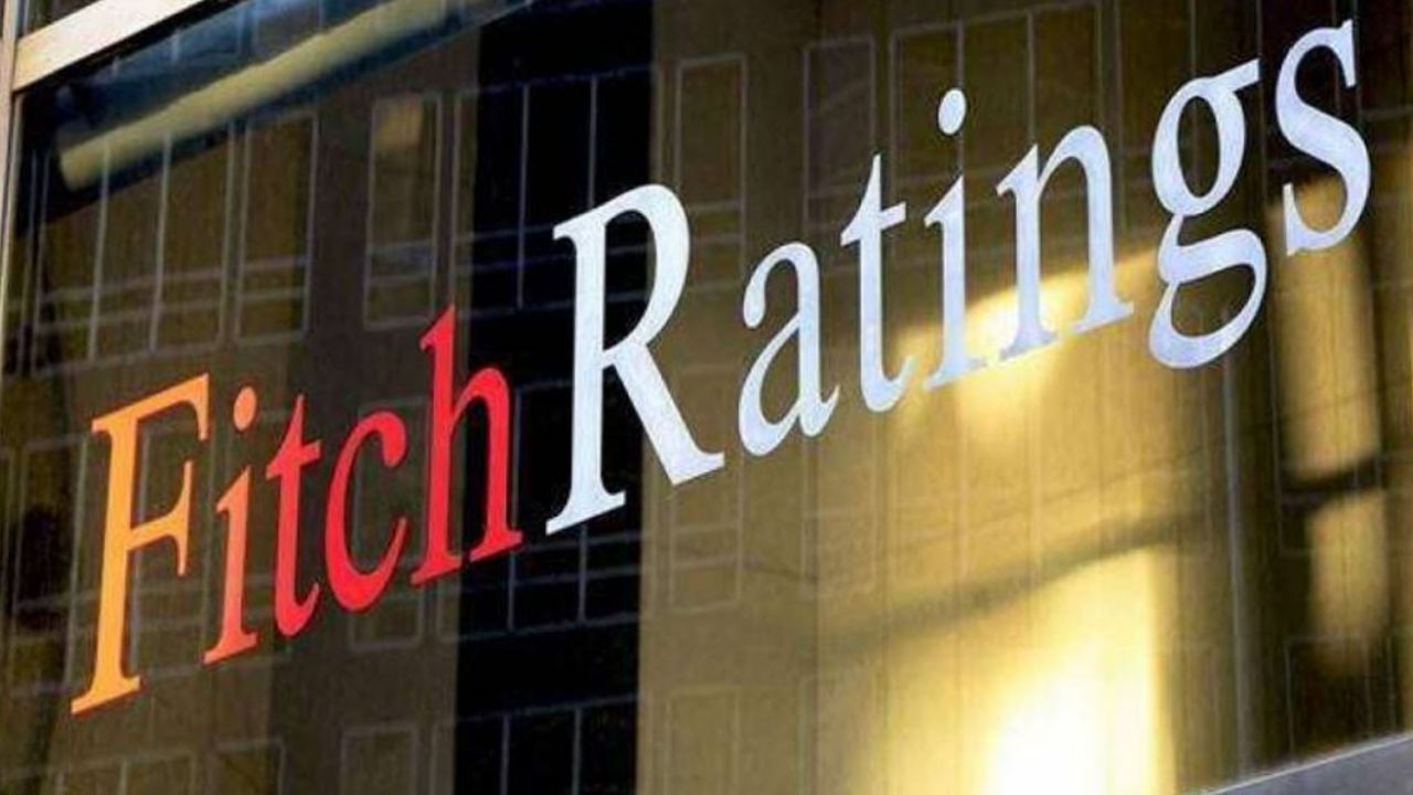 Fitch Rating reduce calificación de México a BBB- por pandemia de Covid-19