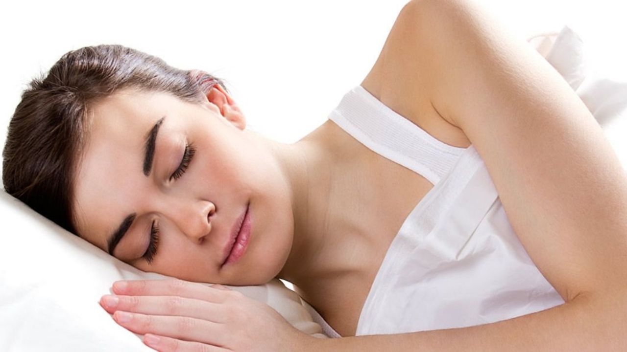 ¿Cuánto debe durar una siesta? Dormir demás podría causar un derrame cerebral