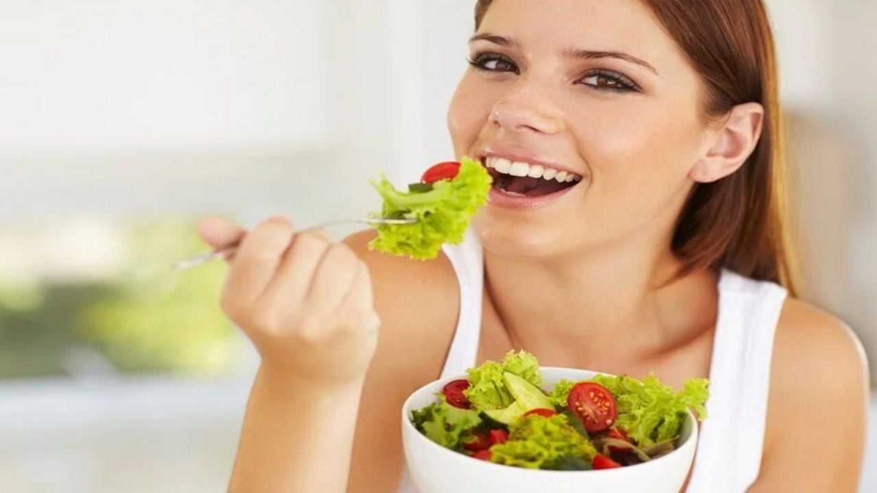 ¿Cuáles alimentos se deben de consumir para mejorar el rendimiento del cerebro?