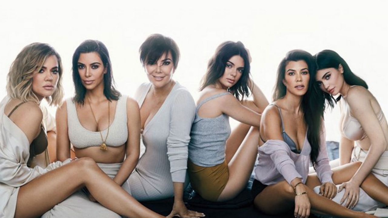 ¿Nuevo bebé en el clan Kardashian? Esta hermana levanta sospechas de embarazo