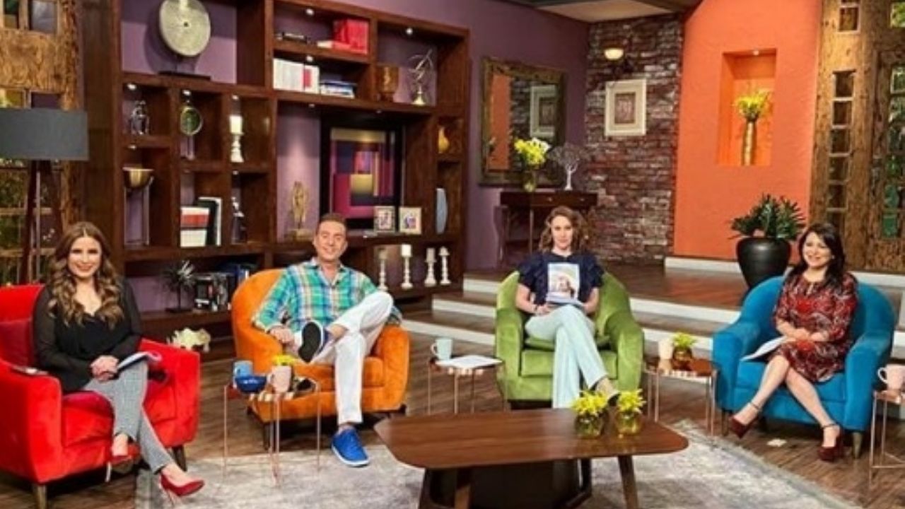 ¡Irreconocible! Conductora de ‘Ventaneando’ impresiona con foto de joven a lado de Yahir