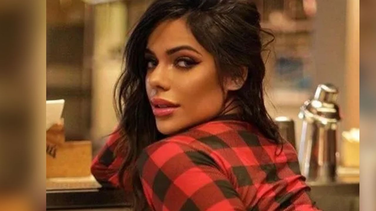 Suzy Cortez deleita la mirada de los fans atrevido video en Instagram
