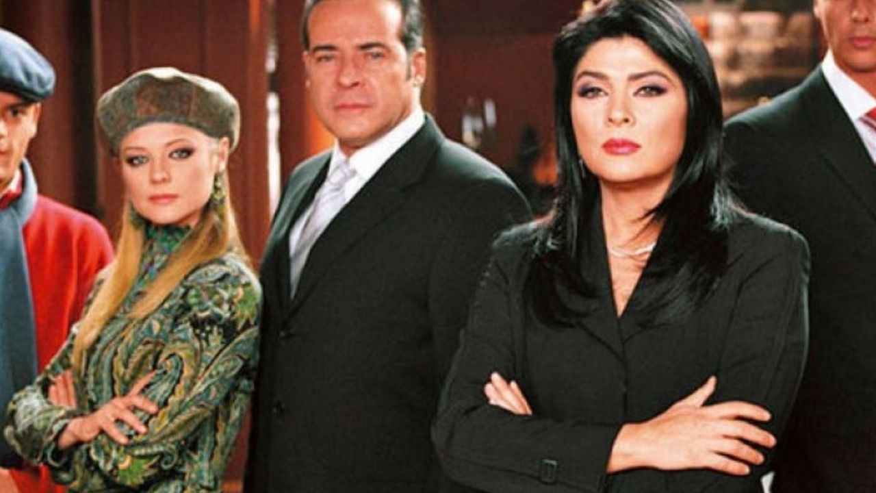 Actriz de Televisa presume foto inédita de su recién nacido y su hija de 2 años