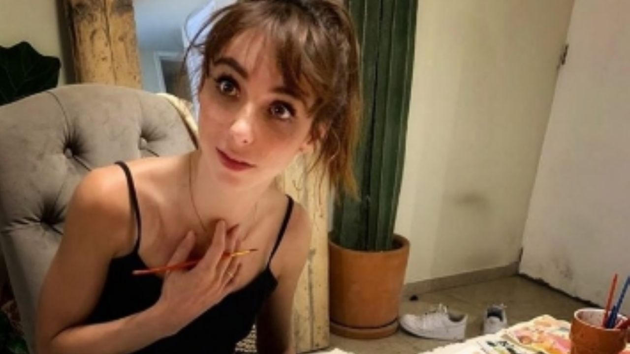 Exconductora de Televisa preocupa por extraña delgadez y profunda tristeza