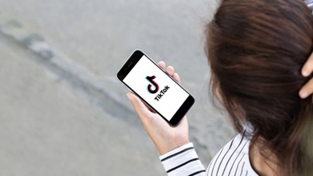 ¿Cómo funcionan los controles parentales de Sincronización Familiar en TikTok?