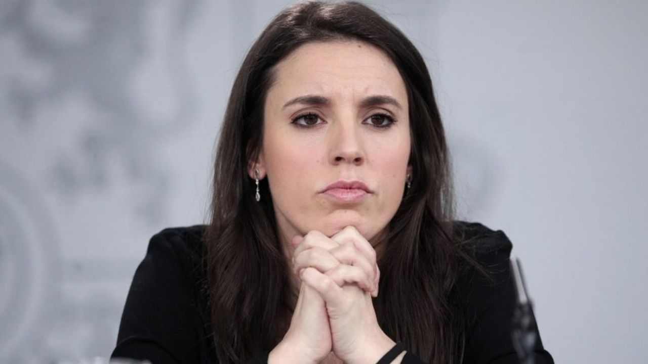 Ministra de España nuevamente da positivo a la prueba de Covid-19