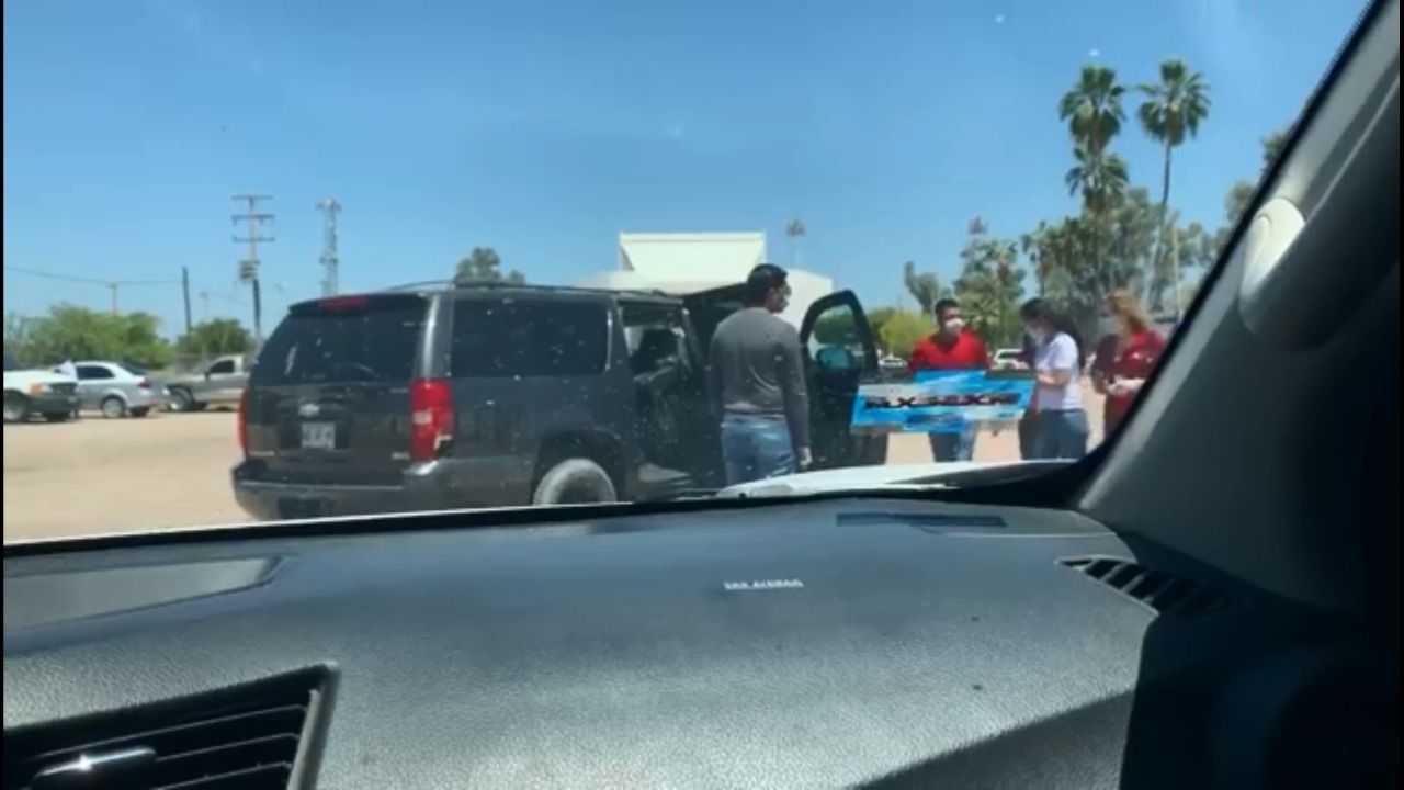 VIDEO: Presidenta del Sistema DIF de Navojoa incumple de manera impune con regla de salud