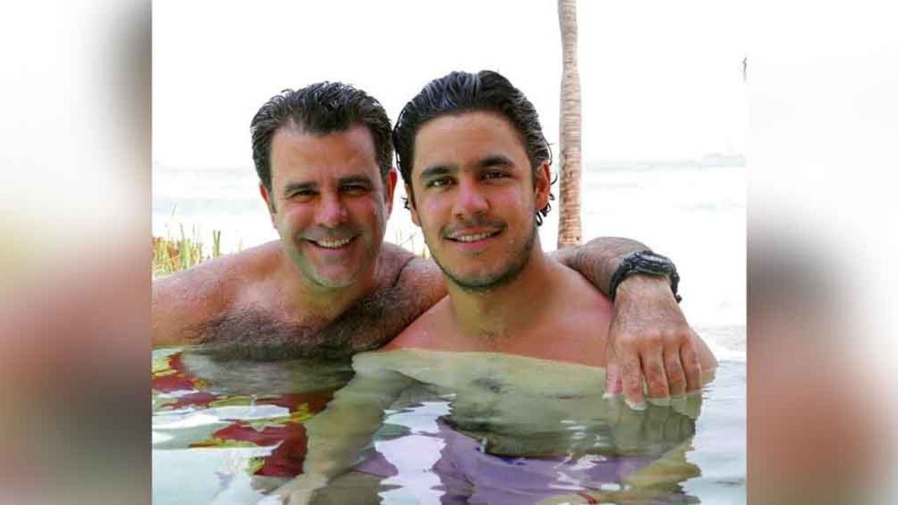 “El suegro de México”: Eduardo Capetillo enloquece a fans al cantar en dueto con su hijo