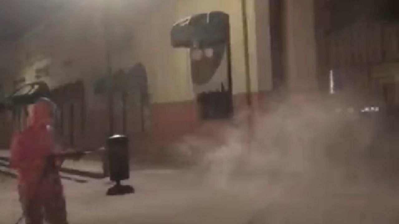 Barra Sonorense de Abogados ayuda a sanitizar espacios públicos de Hermosillo