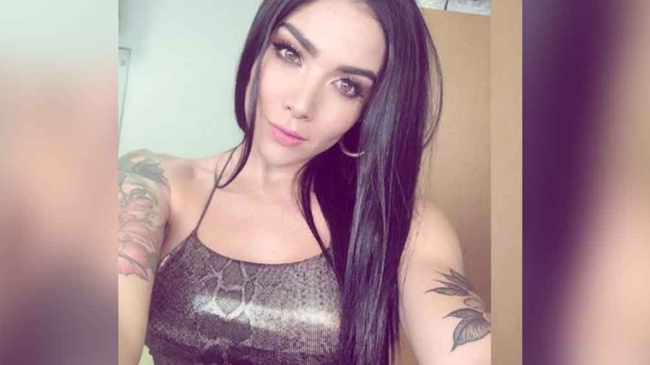 ¡Choque de sensualidad! Érika Fernández impacta a fans al mover la retaguardia